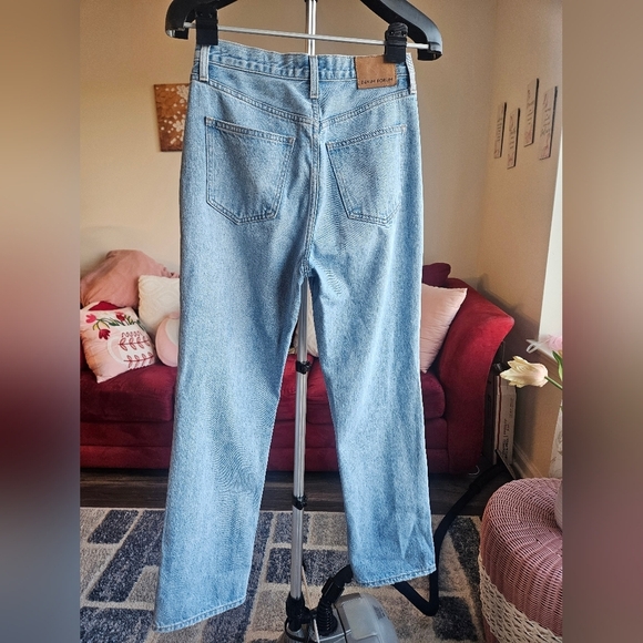 Aritzia The Joni High Rise Loose - Picture 5 of 10